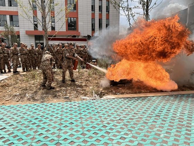 安全教育有关军训