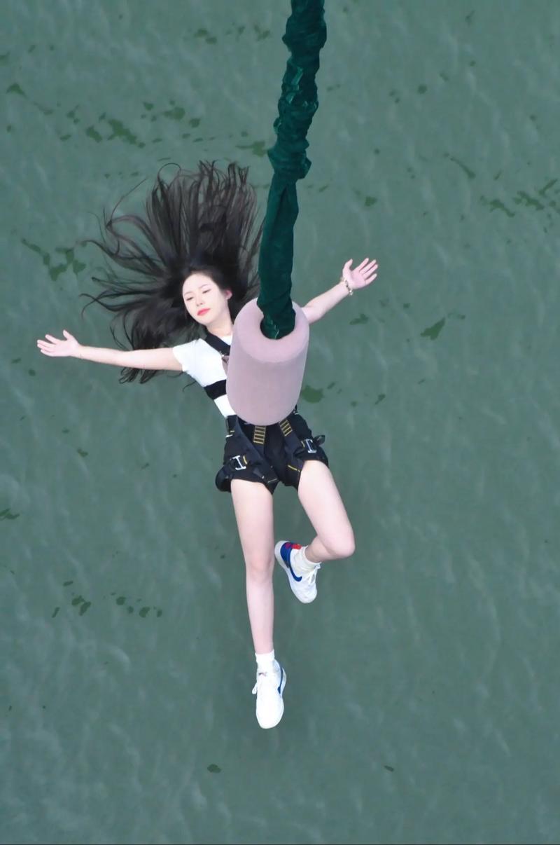 兴奋活动雅思口语蹦极