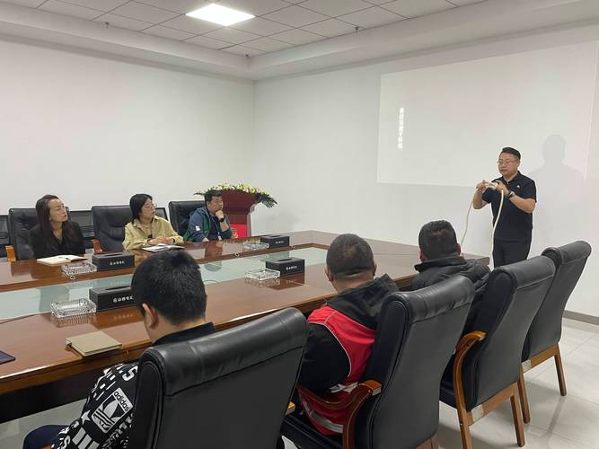 春季安全教育培训